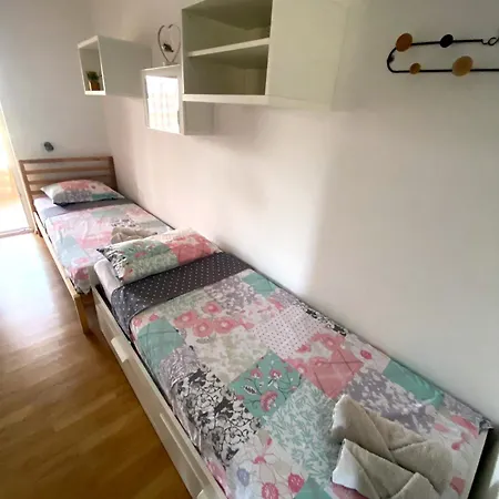 Apartament Goga S Grijanim Bazenom Dobropoljana